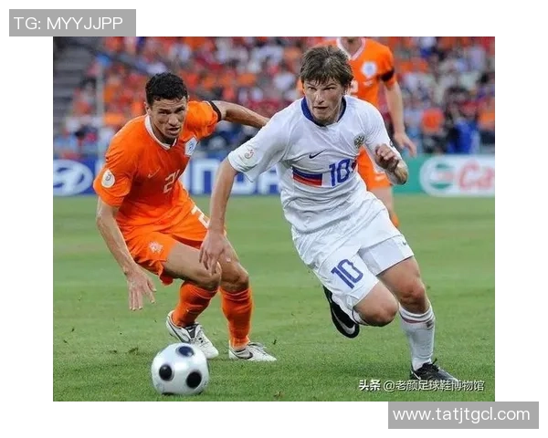 足球开卡球星的选拔标准与过程揭秘 你知道是谁决定这些球员吗