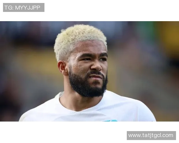 足球球星背后的商业帝国揭秘：哪些球员成为了自己的老板