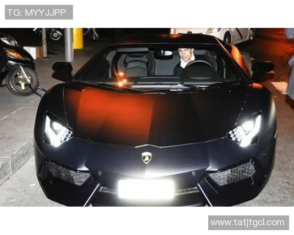 足球球星豪车价值揭秘：从梅西到C罗他们的座驾到底值多少钱